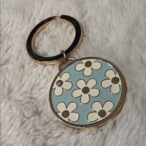 MARC JACOBS Daisy Dream Keychain/Charm
